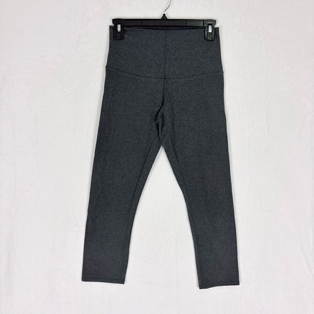 Lululemon‎ Heathered Grey High Waisted Cropped Leggings Size 4